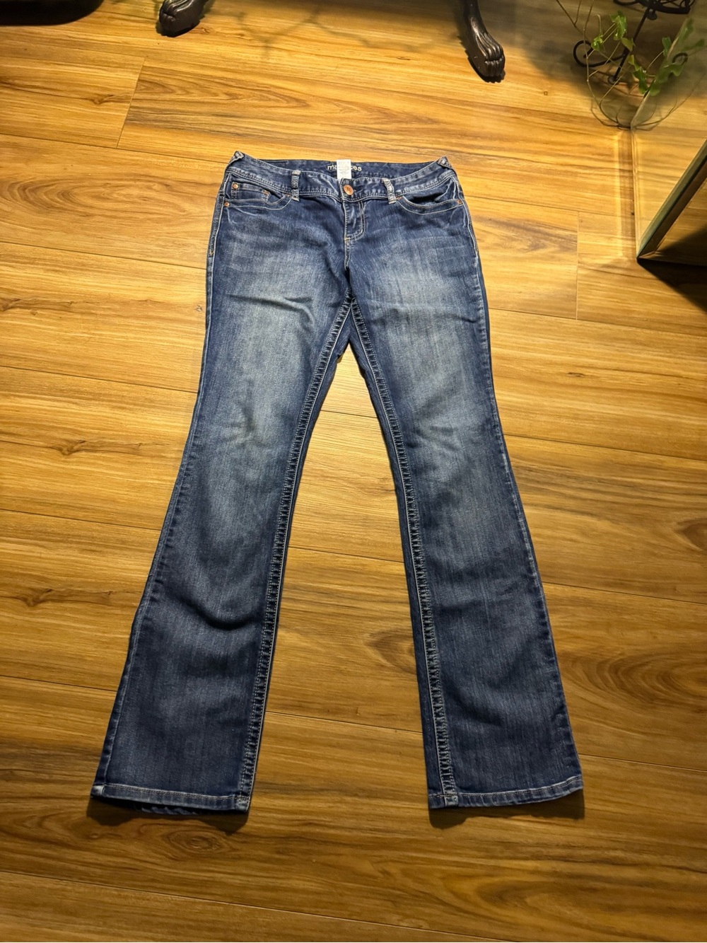 Maurices Blue Medium Washed Flare Jeans size 9/10 Long